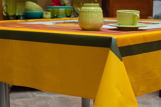 акриловая скатерть