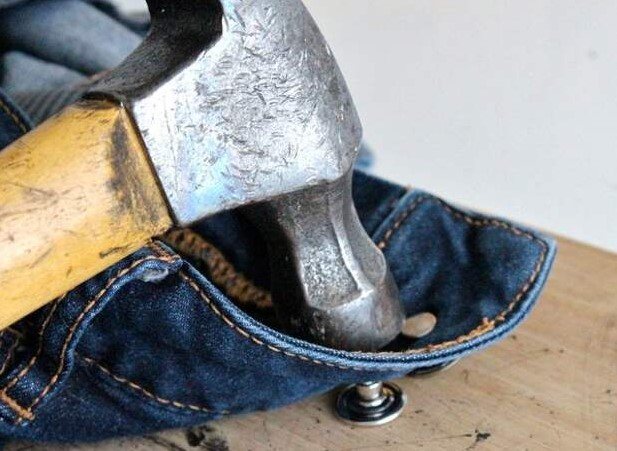 Как одеть бегунок на молнию, поставить, починить