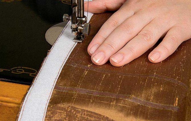 Как самостоятельно обработать края шторы