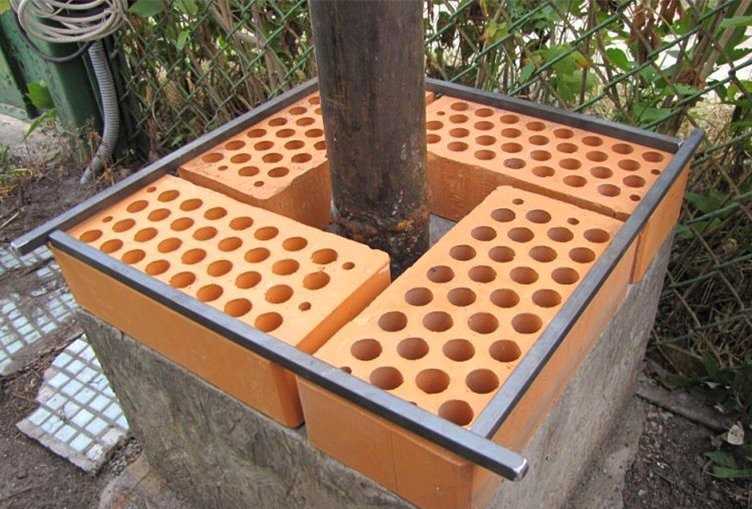 Кладка столбов из кирпича для забора: как сделать своими руками?