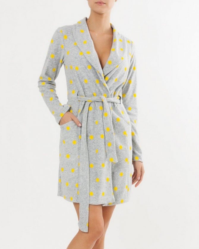 Выбираем модный женский халат: модели и фото халатов для дома